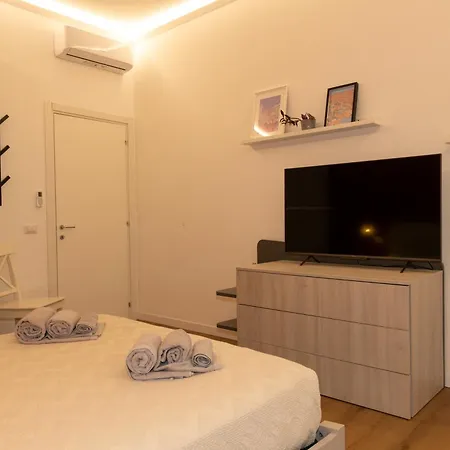 Casa Caterina Holiday House - Bright Modern Apartment Near Trastevere-2